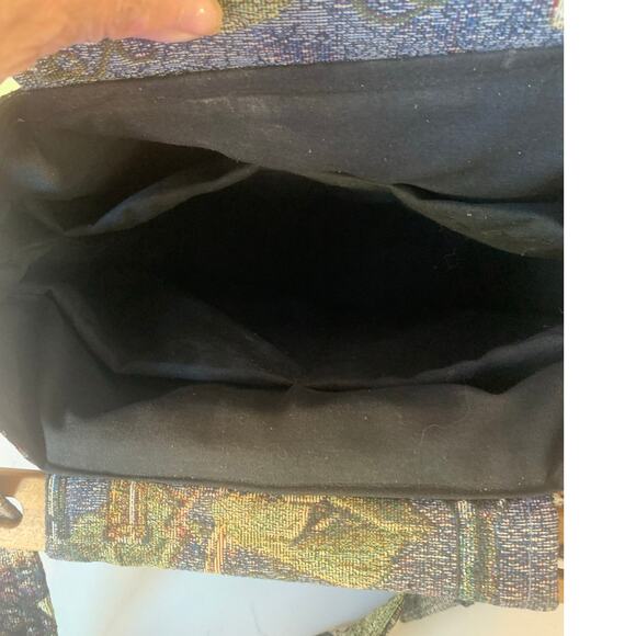 Wine Themed Tapestry Handbag Shoulder Strap 2 Outside Pockets 5 inside Pockets - Picture 6 of 7